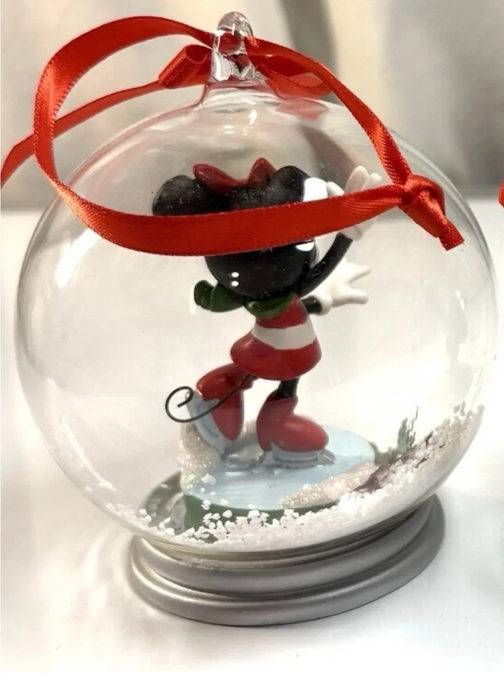 Disney Minnie Mouse Iceskating  Snow Globe Glass Ornaments Christmas Decor